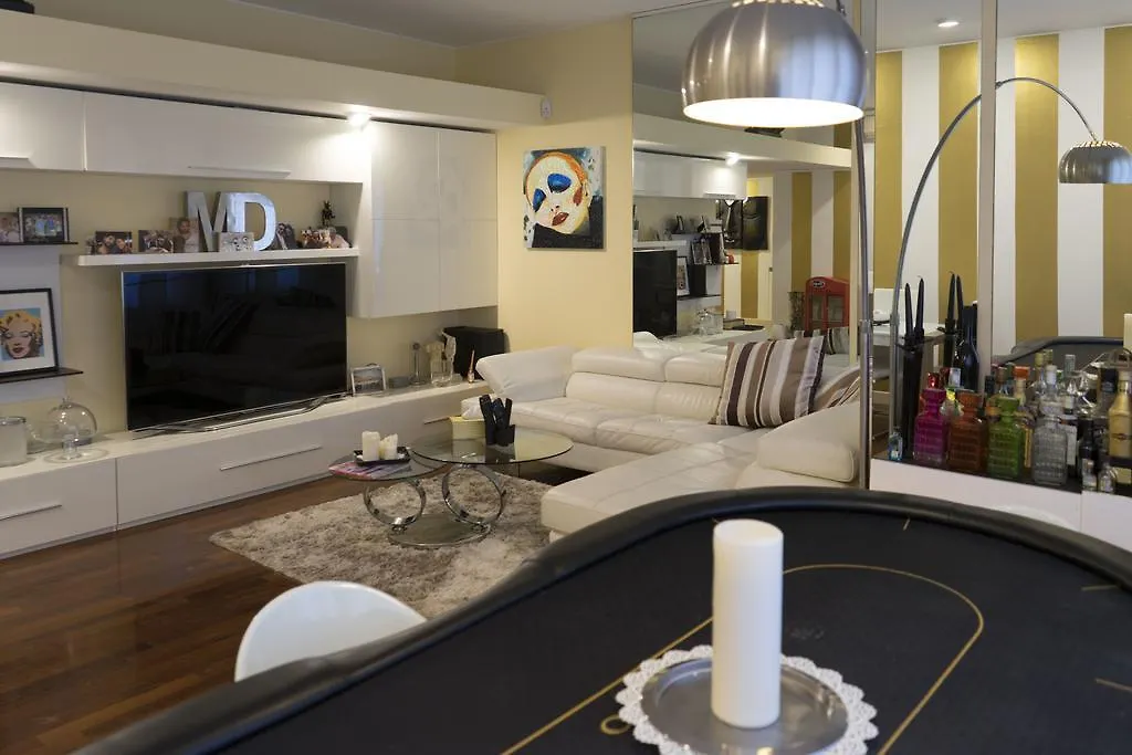 Bed & Breakfast San Siro In Casa Bed and Breakfast Milaan
